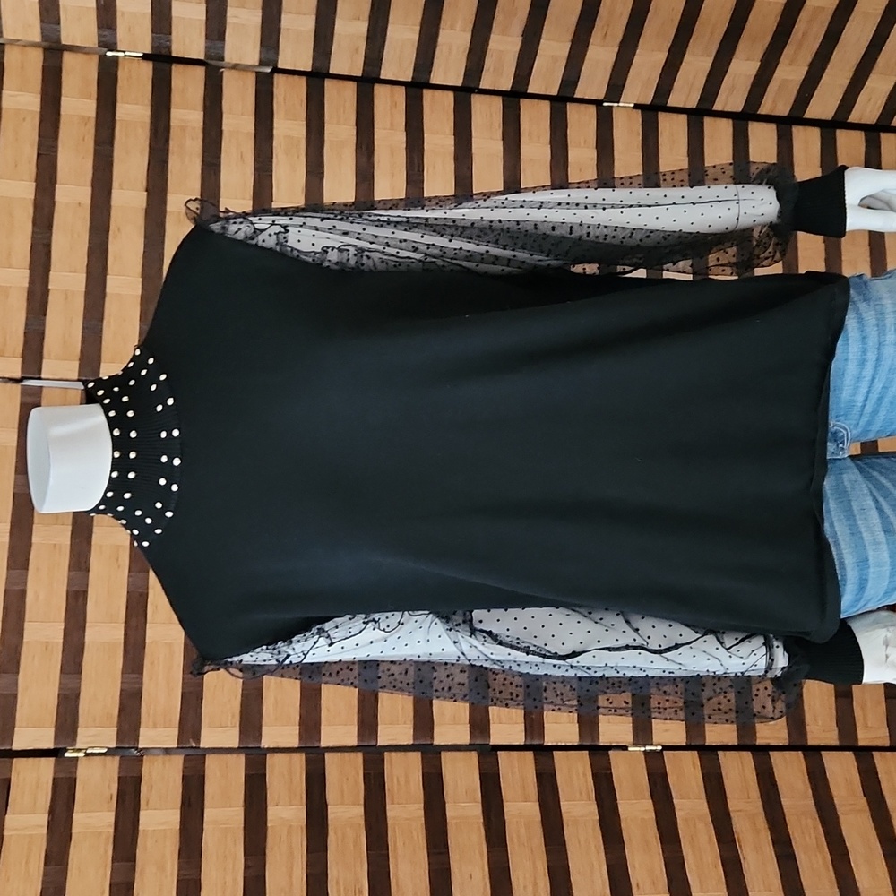 Nwt!! Belldini diamomd/ stud embellished soft sweater